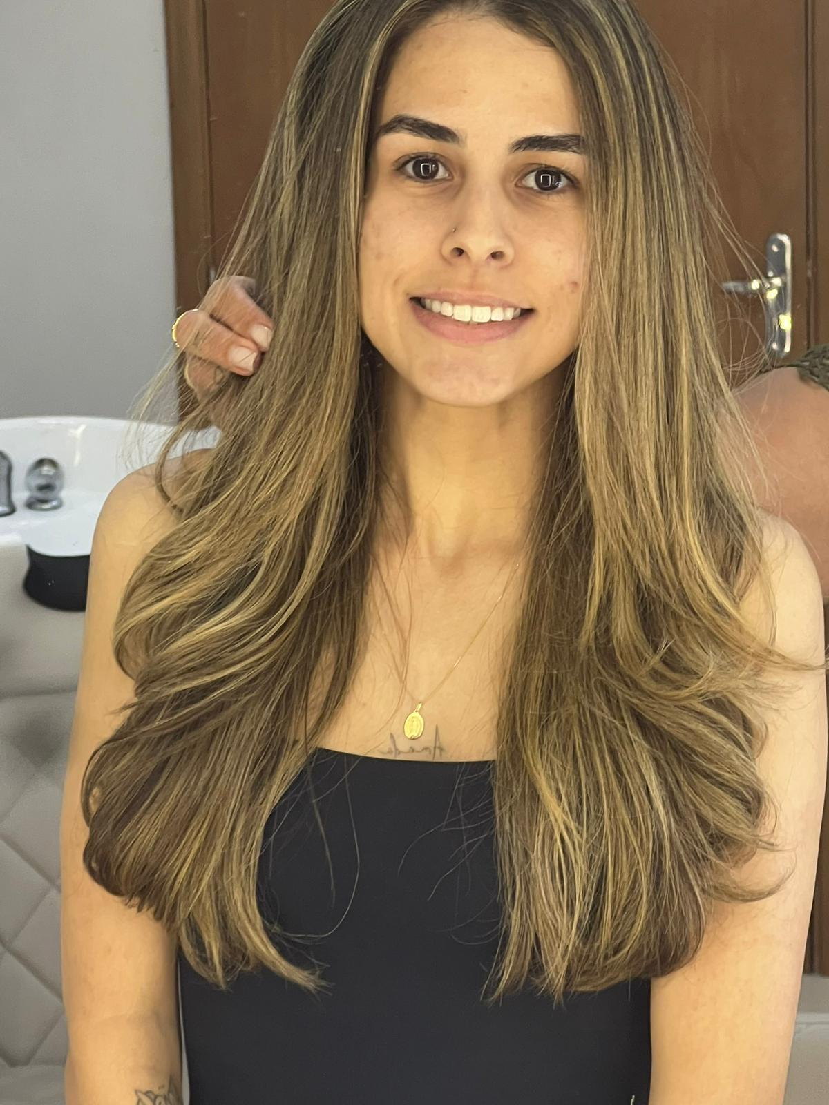 Long layered haircut with highlights